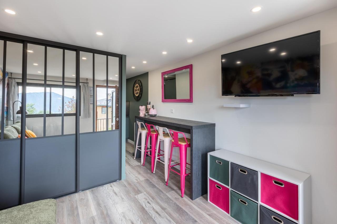 Arthurine - Studio Pour 4 Aux Angles Luaran gambar